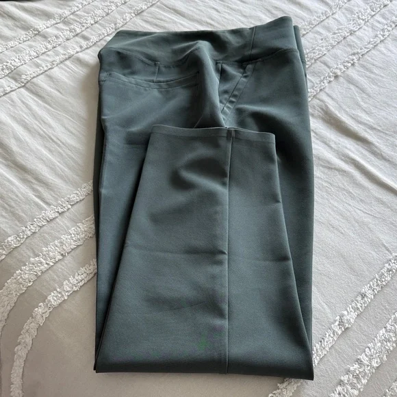 Athleta Grey/Green Endless Pants - Picture 1 of 3